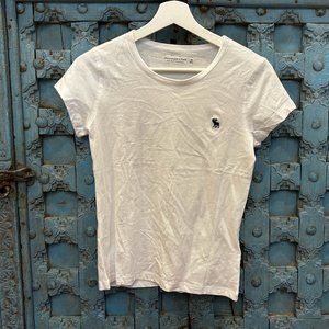 Abercrombie and Fitch white tee. Size XS